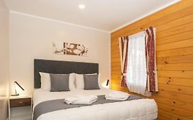 Tudor Park Motel